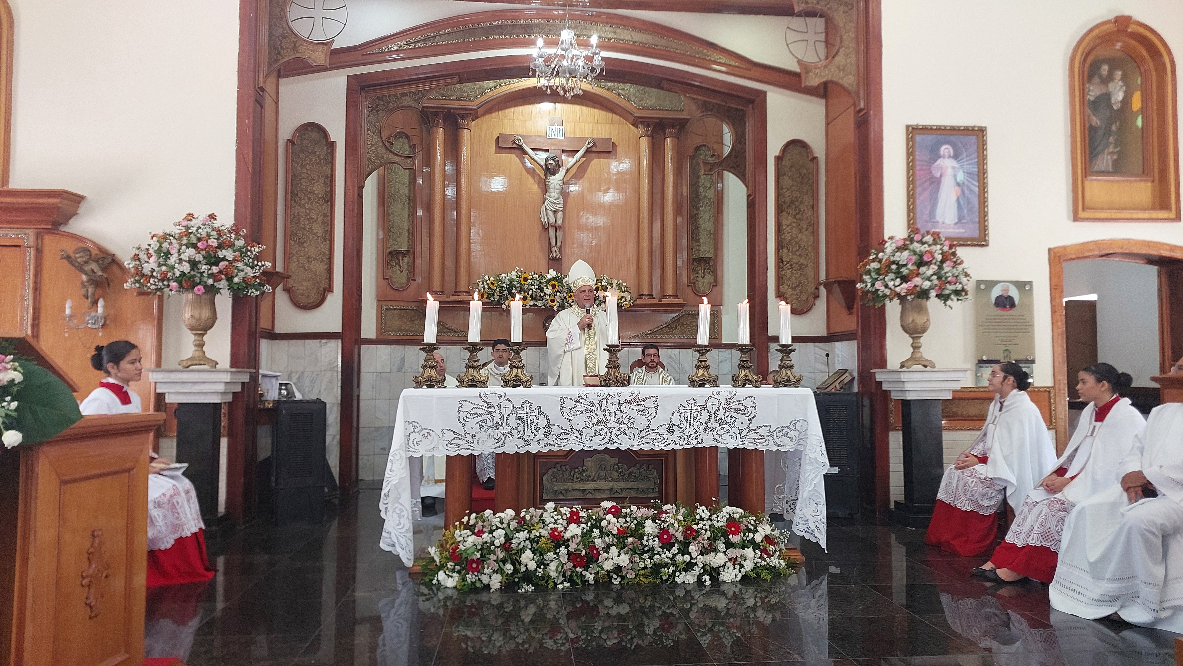 ENCERRAMENTO DA FESTA DE SENHORA SANT'ANA REUNE DEVOTOS EM IGUATU