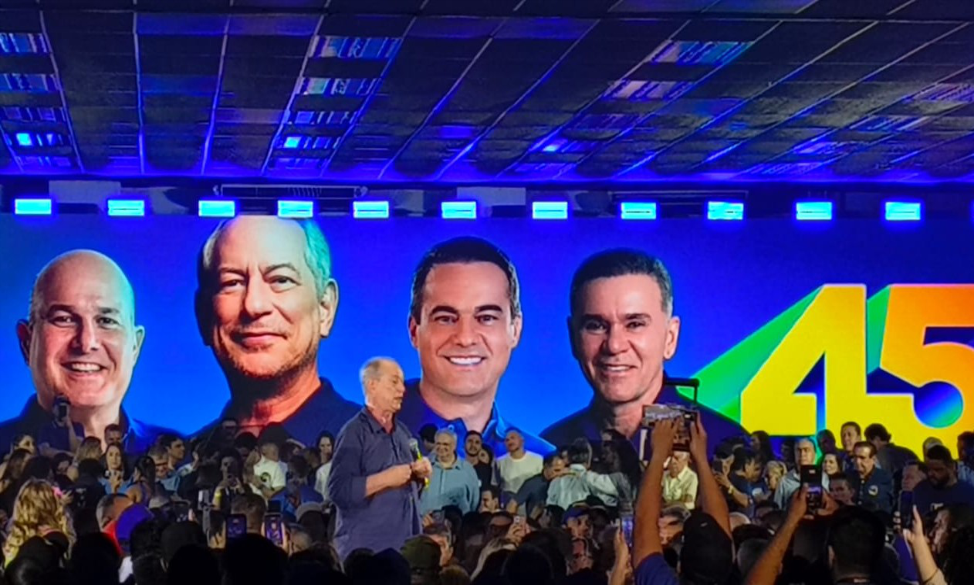 CIRO GOMES LANÇA OFICIALMENTE CANDIDATURA AO GOVERNO DO CEARÁ EM EVENTO EM FORTALEZA