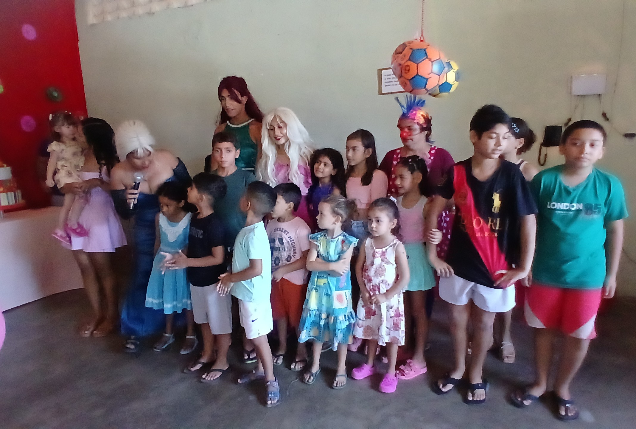 CCDMI PROMOVE FESTA DAS CRIANÇAS COM BRINCADEIRAS, LANCHE E DISTRIBUIÇÃO DE BRINDES EM IGUATU